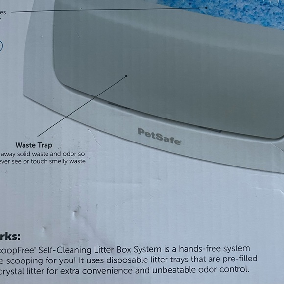 Auto scooping cat litter box.Easy and convenient. Used briefly. works great! - Picture 7 of 10